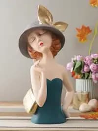 lady with purse showpiece statue