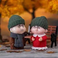 old aged couples decorative showpiece